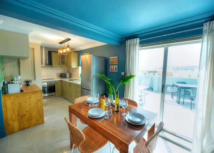 아파트 Beautiful Penthouse, Sun Terrace, Jacuzzi Goslm-8 *